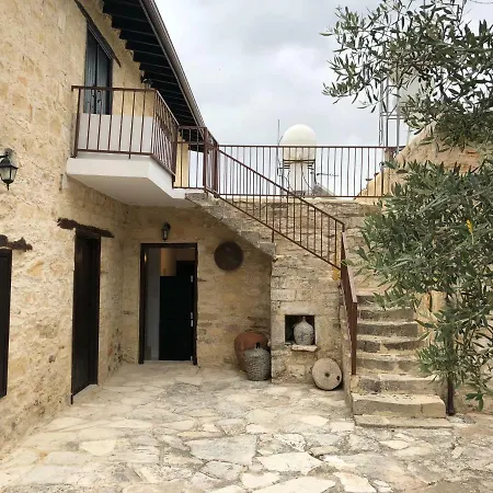 Eleni Villa Pachna